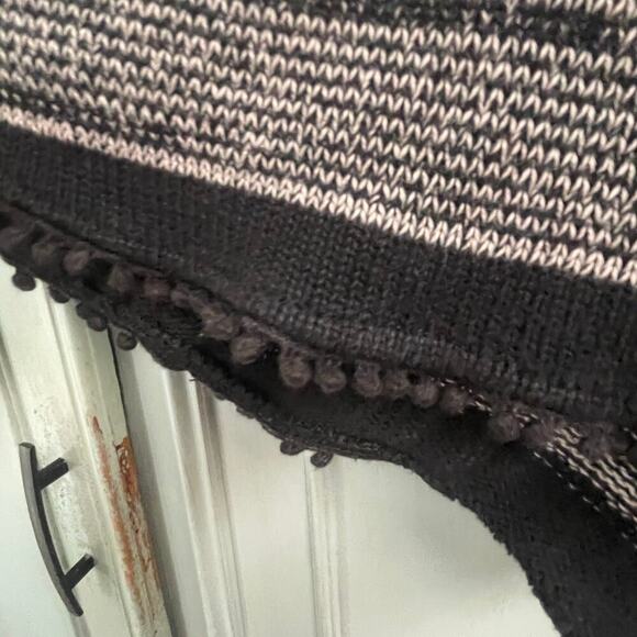 Goddis Sweater Shorts Size M/L Y2K Black Stripe Beachy Boho Pull On Womens - Picture 3 of 5